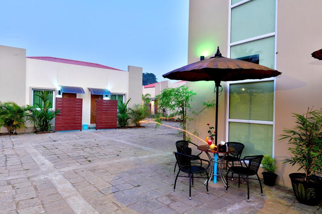 Kanbawza Hinthar Hotel Bago Exterior foto